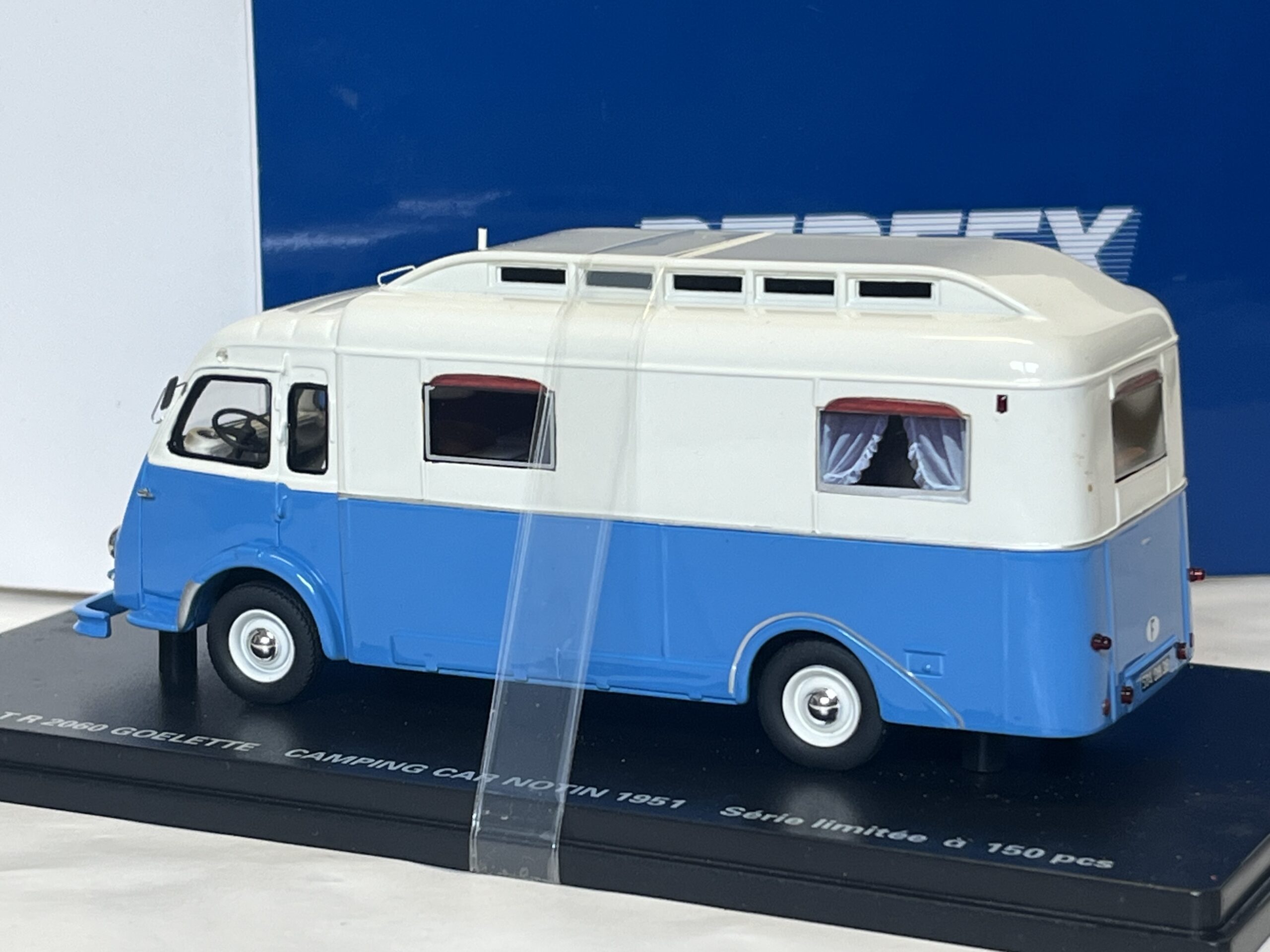 Renault Goelette Camping Car 1951 Perfex 1/43° – Image 2