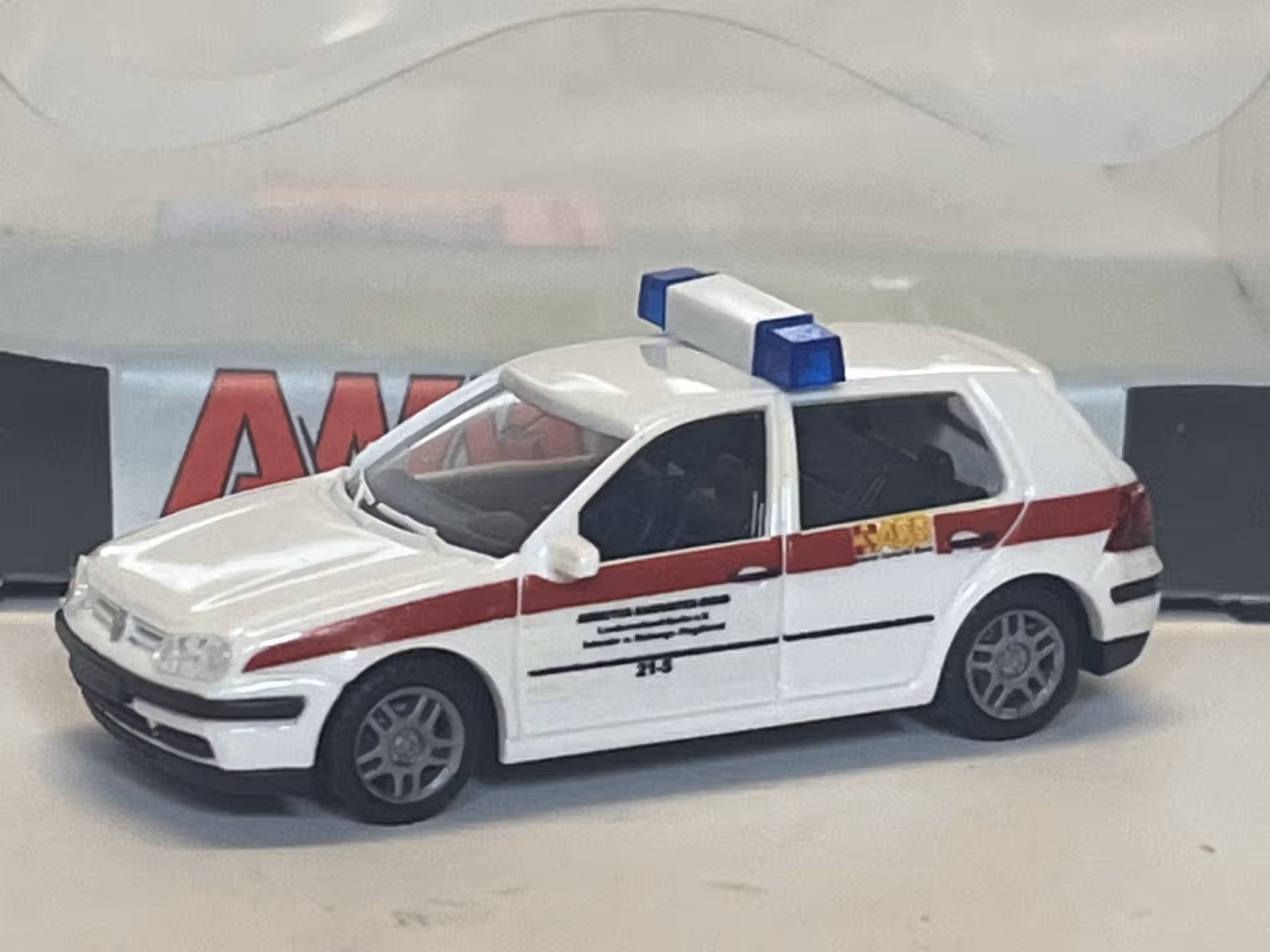 Volkswagen Golf pompiers AWM 1/87°