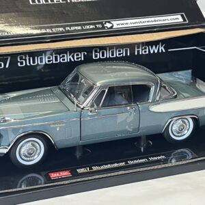 Studebaker Golden Hawk 1957 sunstar 1/18°