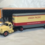 Camion Mack B61 Union Pacific 1955 Ixo 1/43°