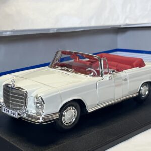 Mercedes 280 SE Cabriolet Maisto 1/18°