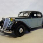 Citroen Traction 11a Universal hobbies 1/43°