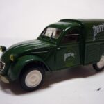 Citroën 2cv Perrier sans boîte norev 1/43