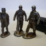 Lot de 3 figurines en metal anciennes