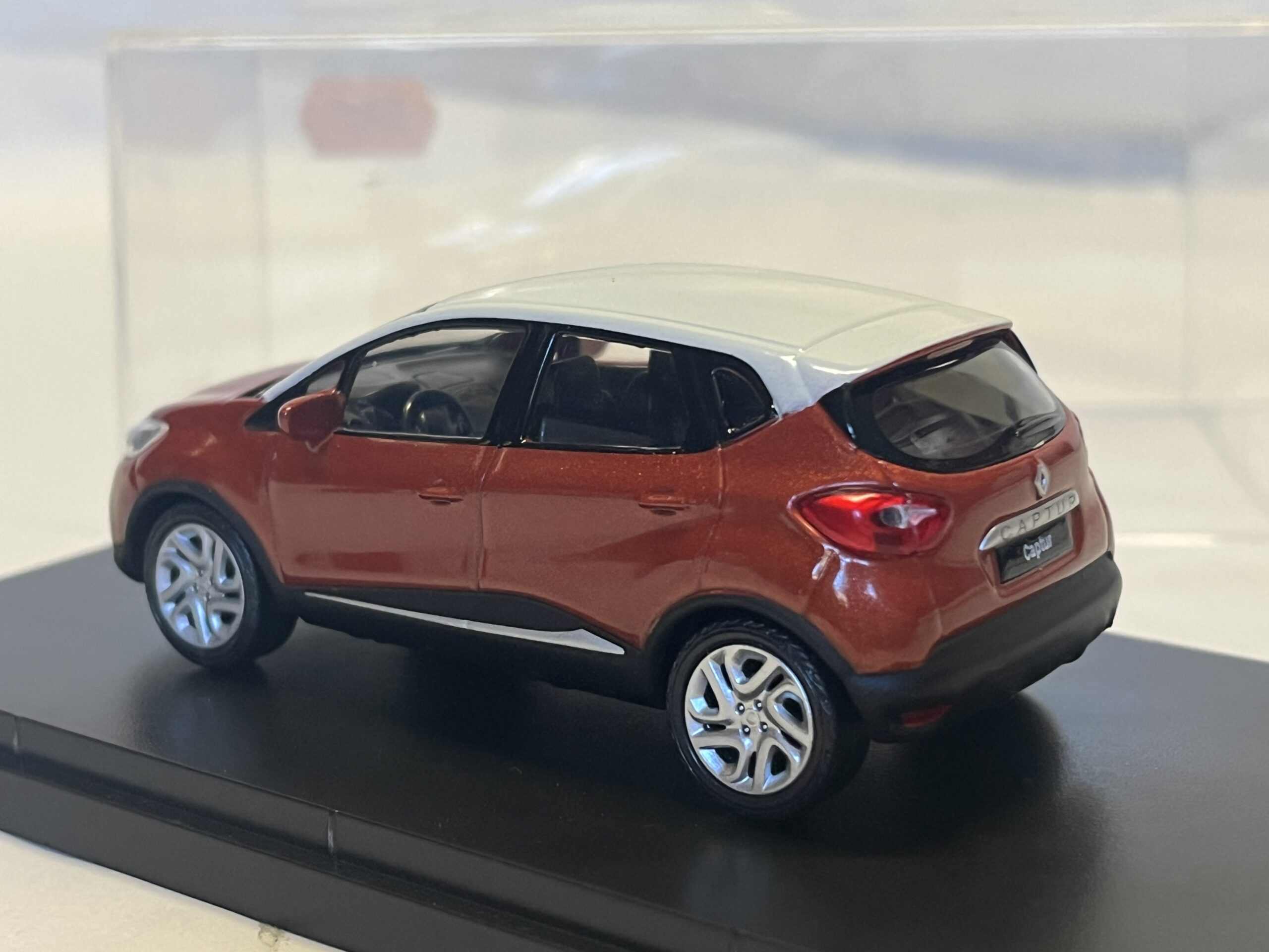 Renault Captur 2013 Norev 1/43 – Image 2