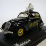 Peugeot 202 Michelin sans boite 1/43°
