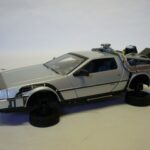 DeLorean retour vers le futur volante Welly 1/24