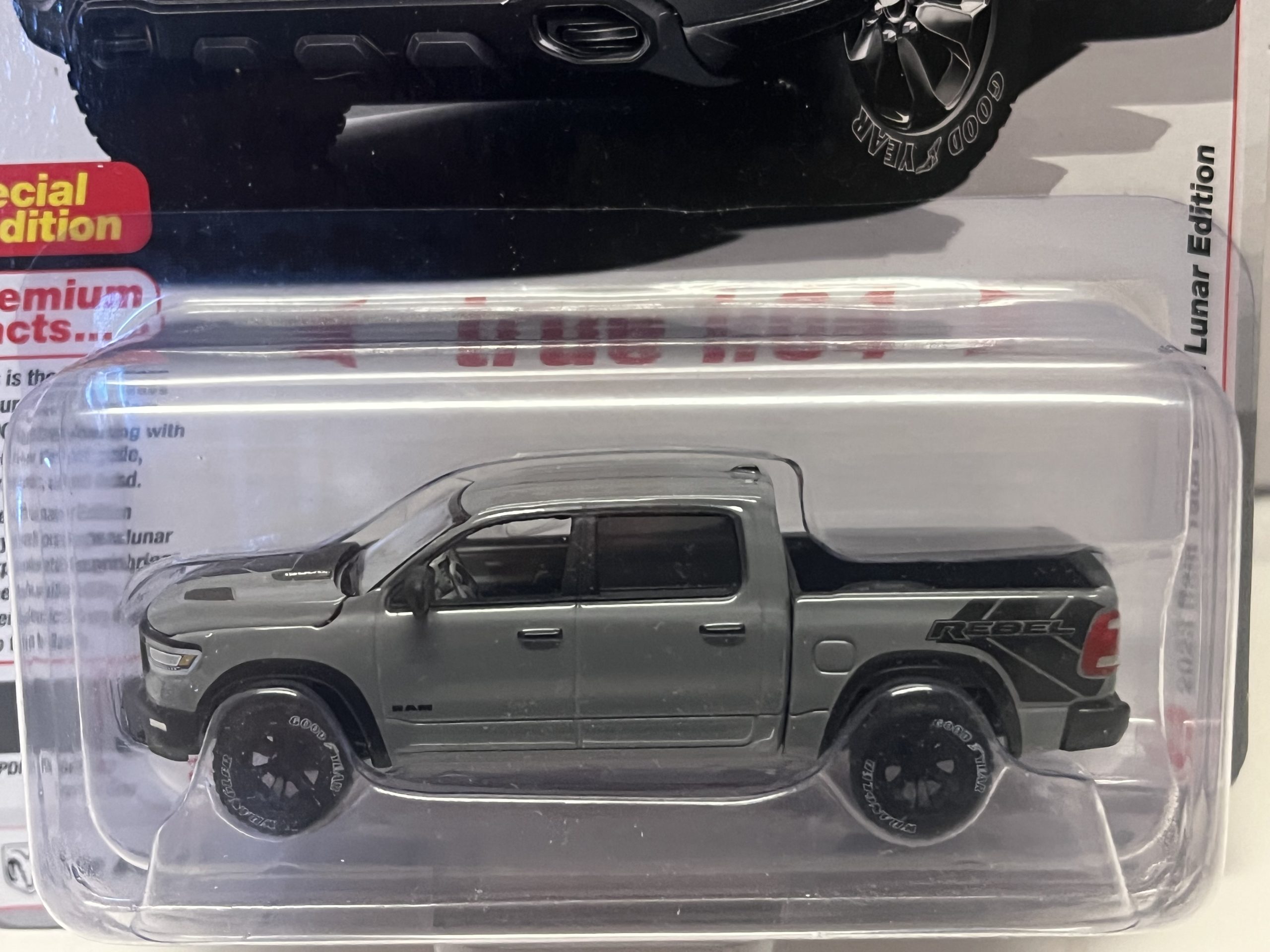 Dodge RAM 2023 Rebel Auto World 1/64