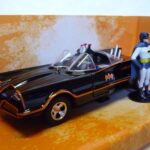 Batmobile "Série TV 1966" + Figurine 1/24° Jada