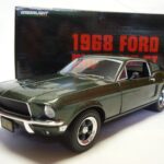 Ford Mustang GT 390 Bullit Greenlight 1/24