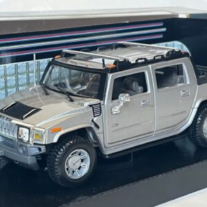 Hummer H2 2001 1/27 Maisto