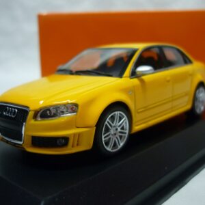 Audi RS4 2004 Maxichamps 1/43°