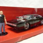 Dodge Charger Fast and Furious avec figurine Dom Toretto Jadatoys 1/24°