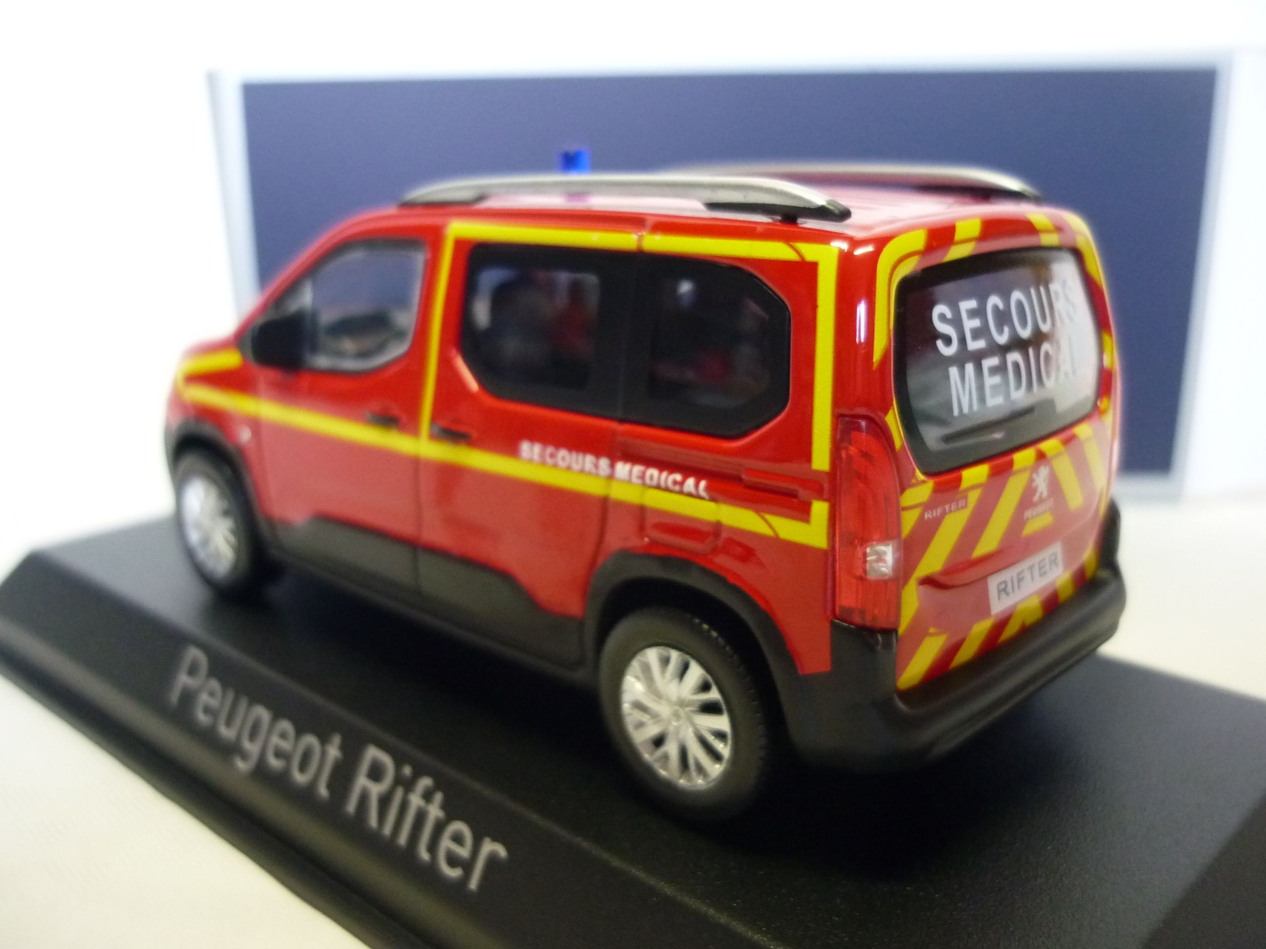 Véhicule miniature Peugeot Rifter VSM Pompier NOREV