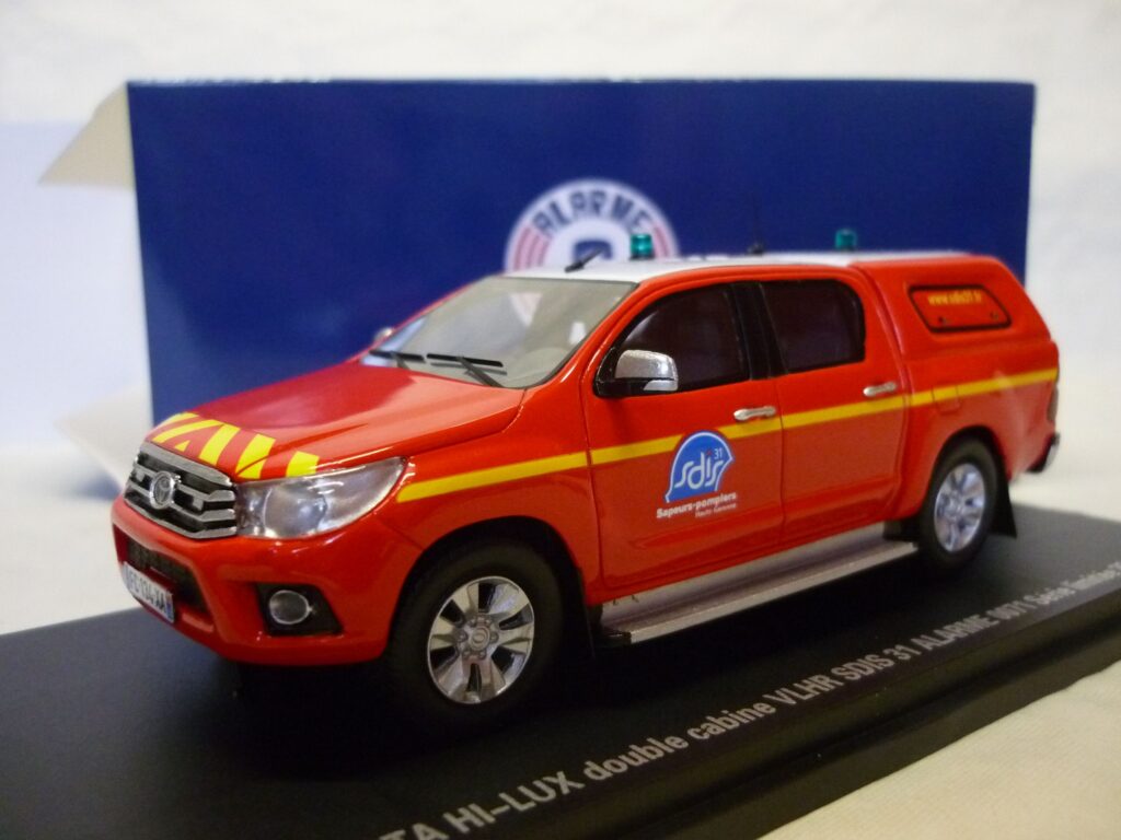Toyota Hilux VLTT Sécurité Civile Cynotechnicien et Télépilote Alarme