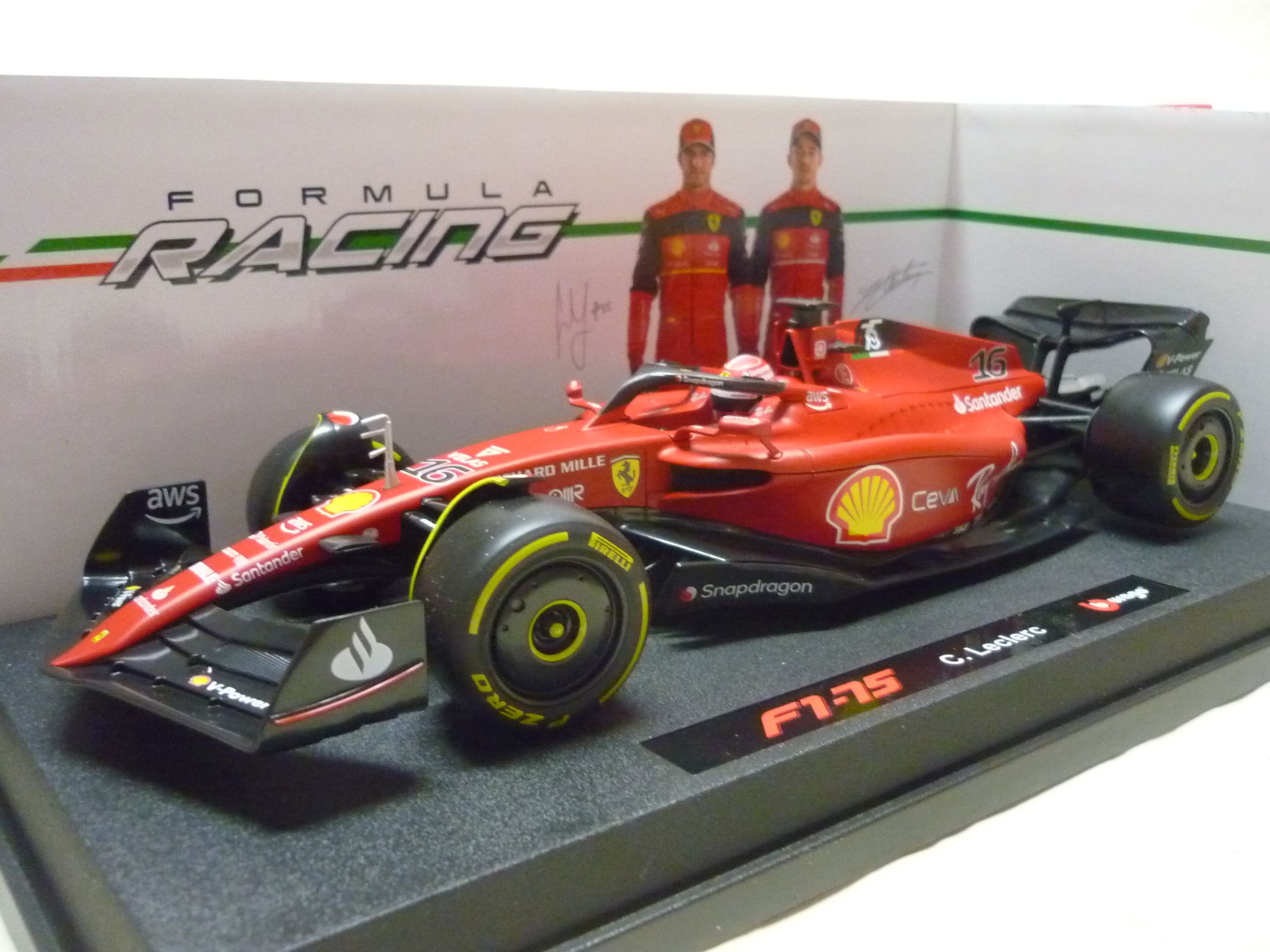 Ferrari F1-75 Leclerc 2022 1/18° Burago