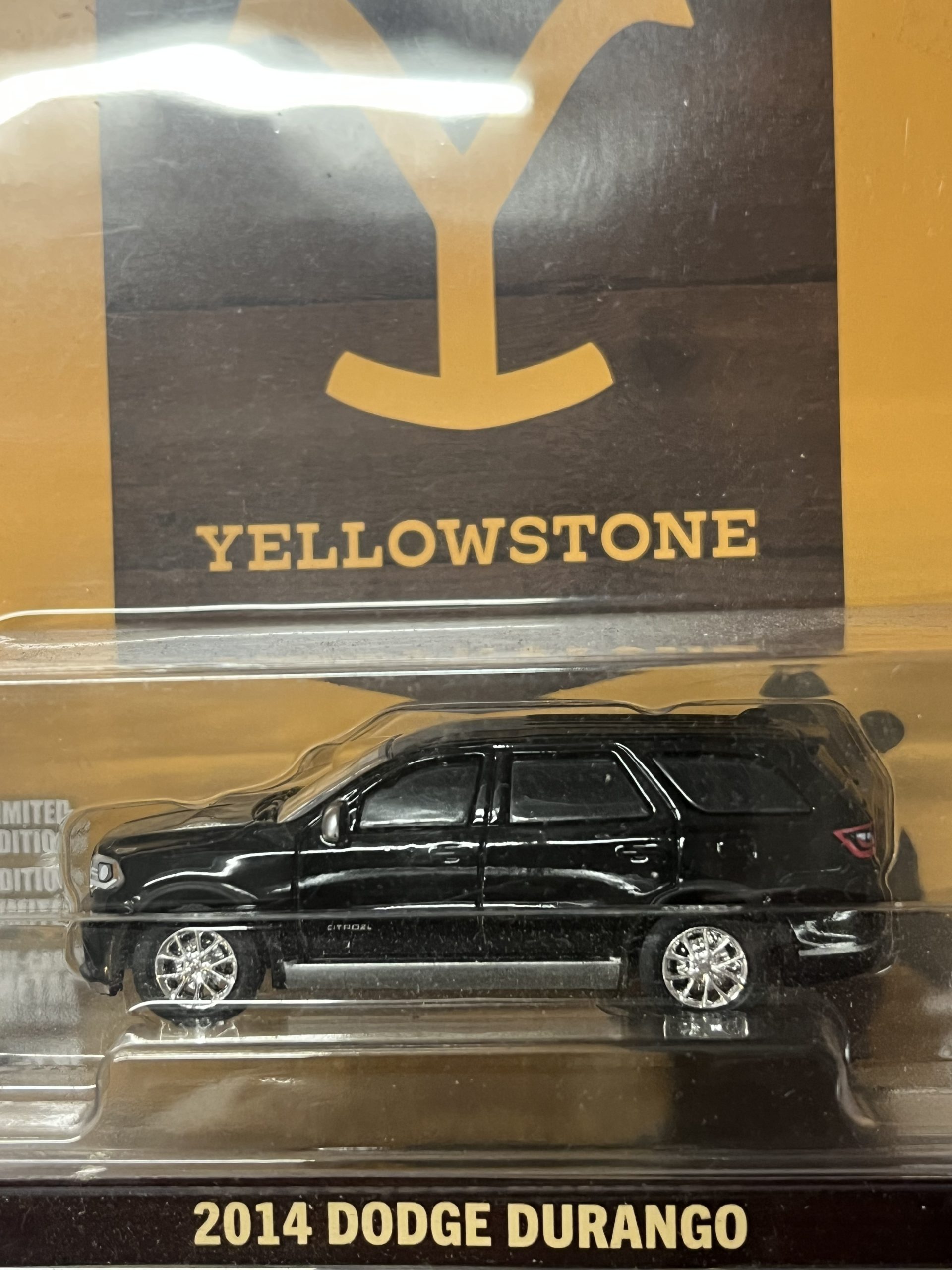 Dodge Durango 2014 Yellowstone Greenlight 1/64