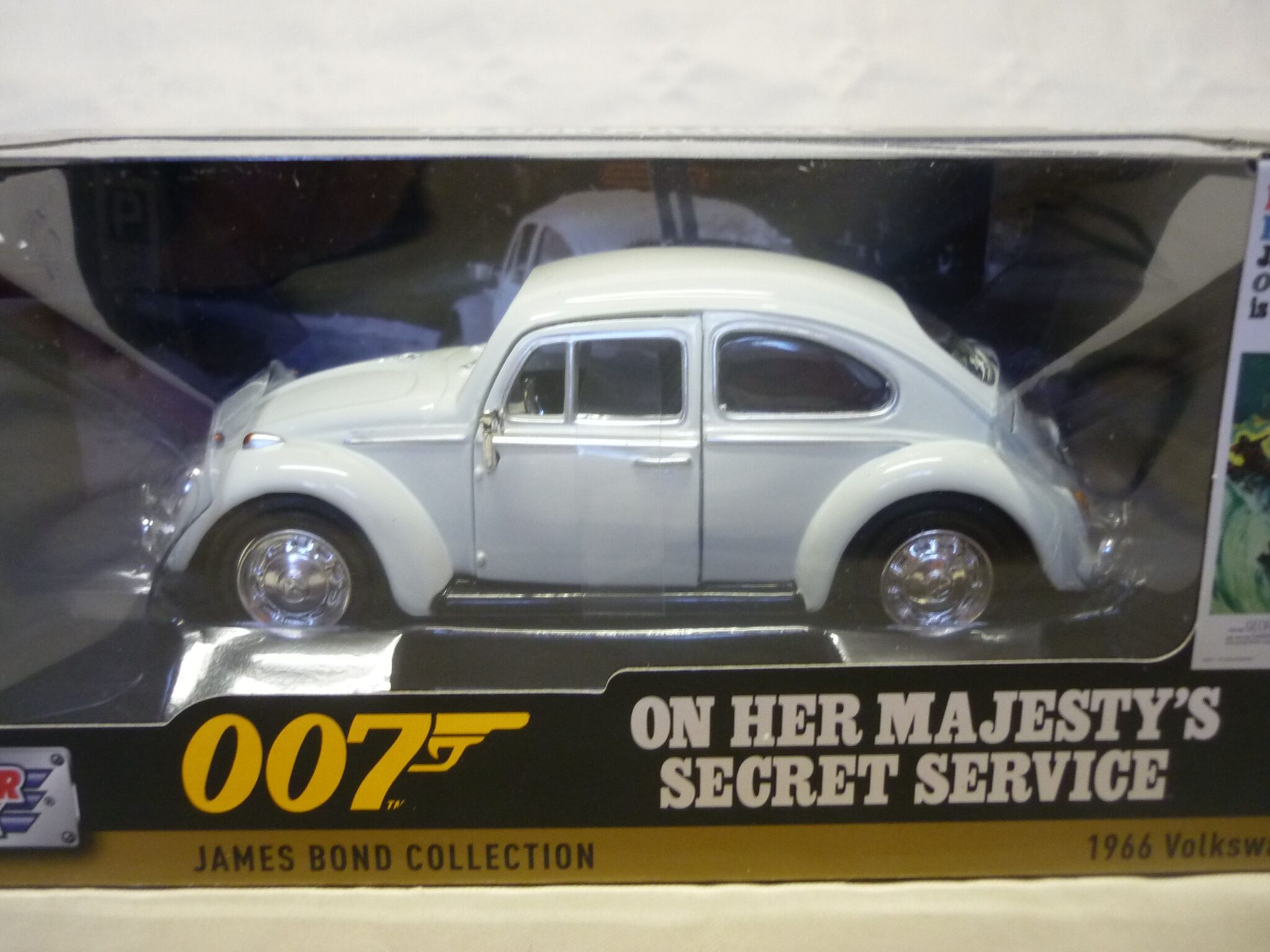 Volkswagen Coccinelle Beige 1966 – James Bond 007, Motormax 1/24, Réf 79851