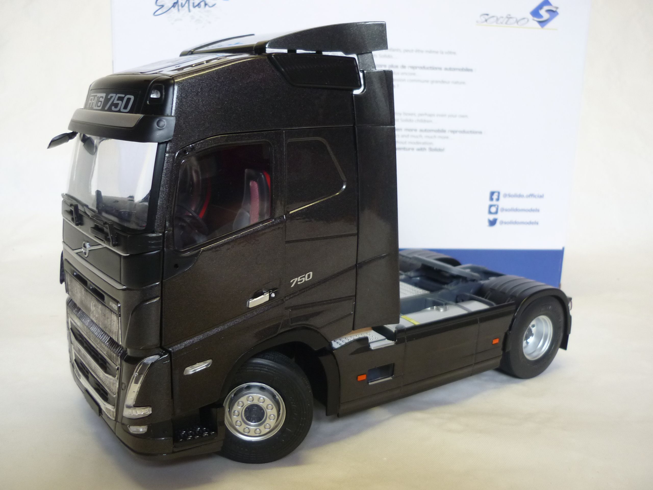 Camion Volvo FH16 Globetrotter XL 2021 Solido 1/24