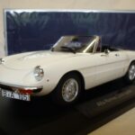Alfa Romeo 2000 Spider 1978 Norev 1/18