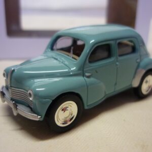 Renault 4cv 1952 3 inches Norev