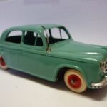 Peugeot 403 Norev plastique 1/43°