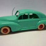 Peugeot 203 Norev plastique 1/43°