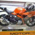 Moto KTM RC 390 1/12° Maisto