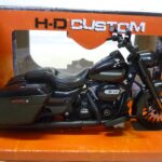 Moto Harley Davidson Road King Special 2017 1/12° Maisto