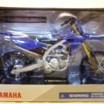 Moto Yamaha YZF 450 2022 New Ray 1/12°