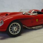 Ferrari 250 testa rossa 1957 Burago vendue sans boîte 1/18°