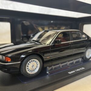 BMW E38 740i Kkmodels 1/18°