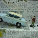 Ford Anglia Harry Potter avec personnages Corgi 1/43