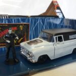 Chevrolet Suburban Frankenstein Jadatoys 1/24°