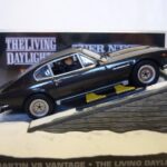 Aston Martin V12 Vanquish James Bond 007 Tuer n'est pas jouer 1/43