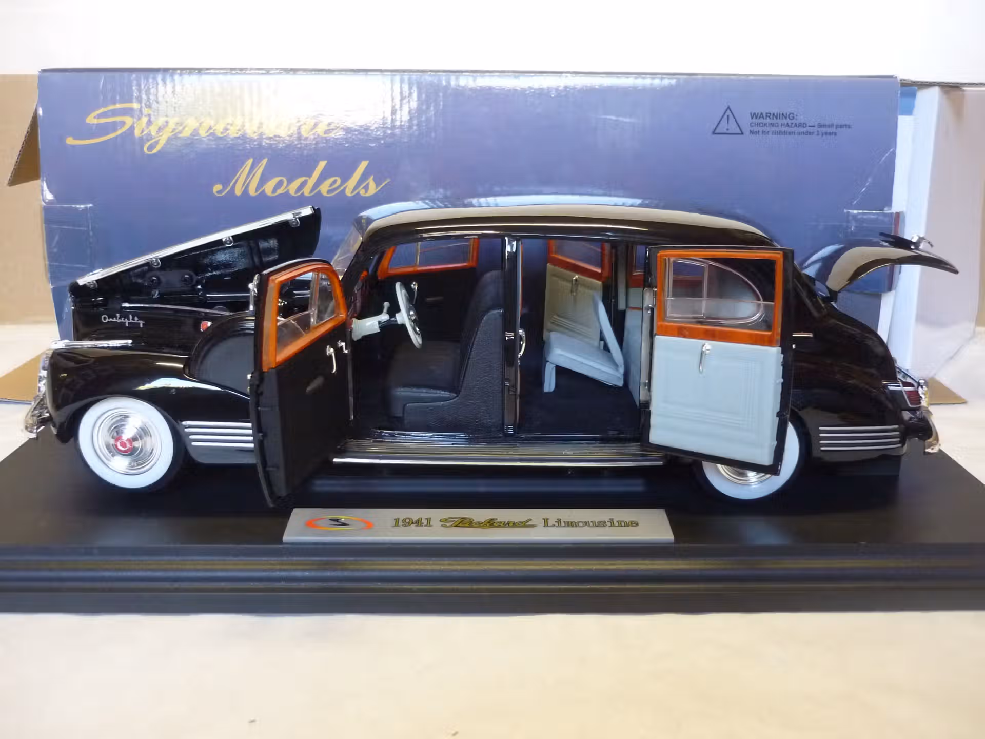 Packard limousine 1941 Signature 1/18 – Image 3