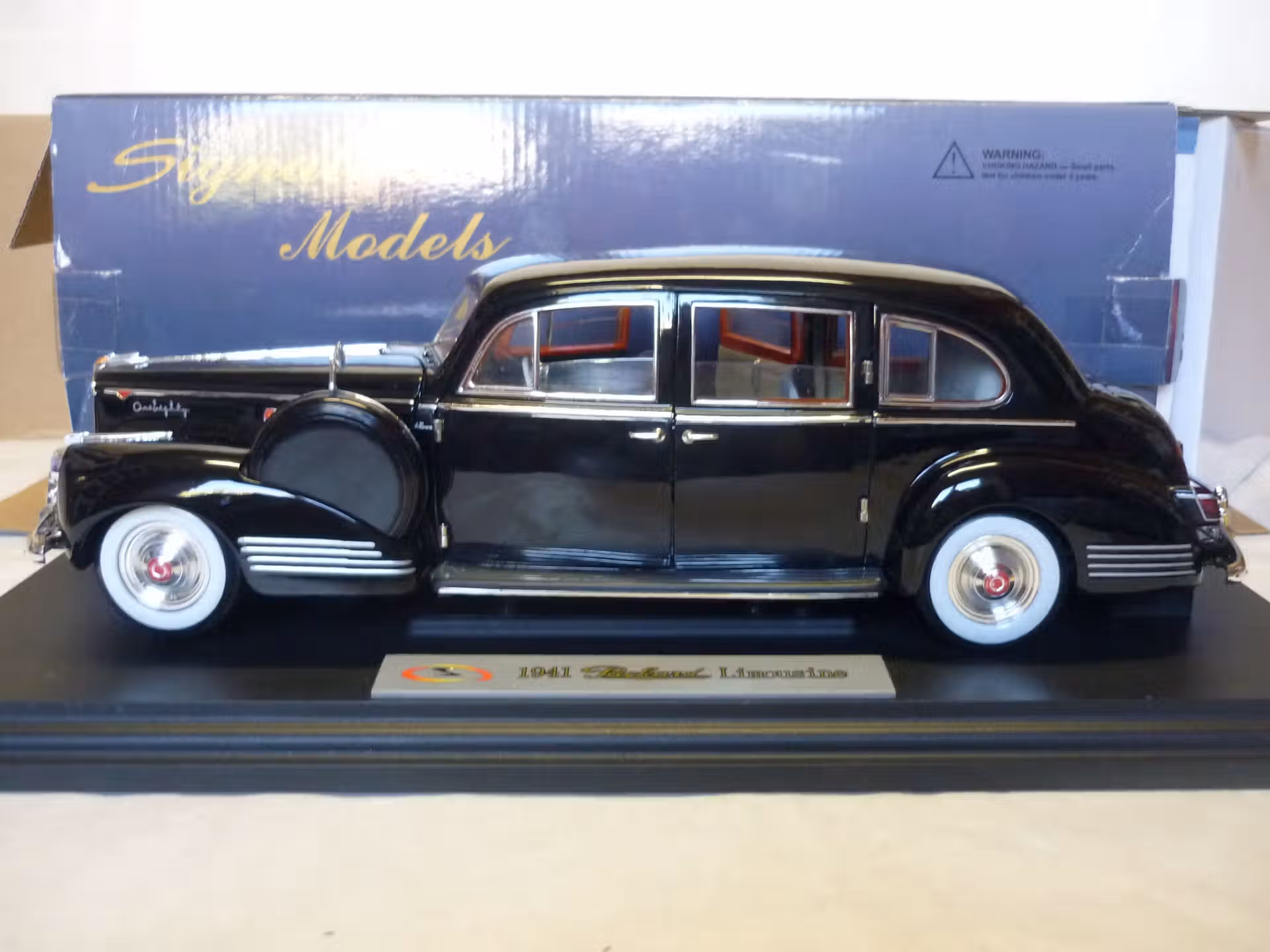 Packard limousine 1941 Signature 1/18 – Image 4