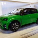 Renault 5 E-tech 2024 1/18 Norev