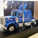 Camion Peterbilt 359 1973 1/64 Ixo