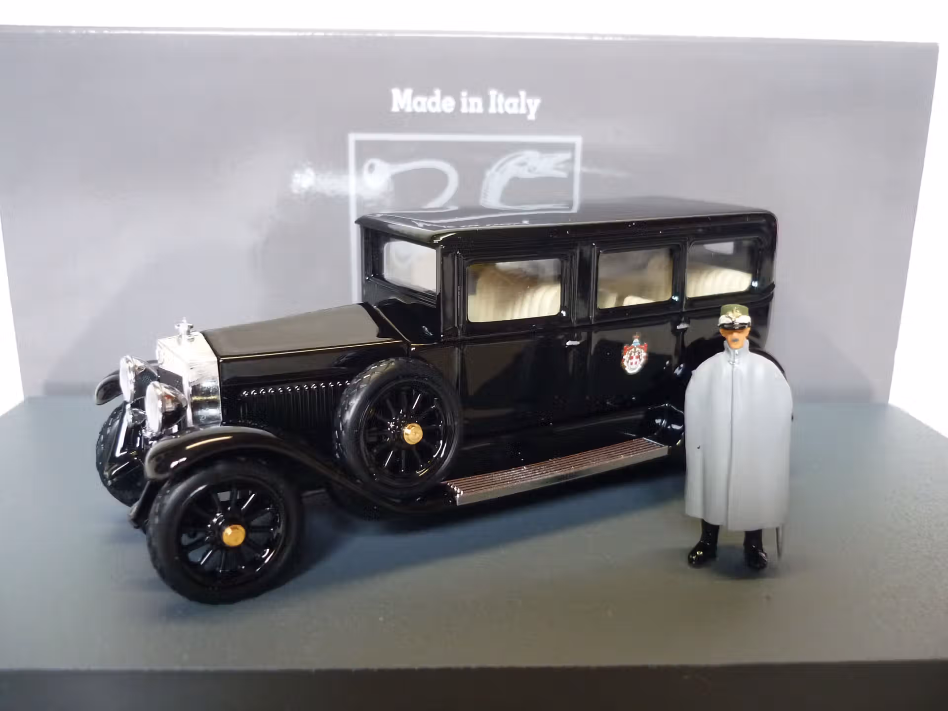 Fiat 519 S Limousine 1929 avec figurine Rio 1/43
