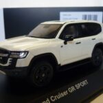 Toyota Land Cruiser GR sport blanc 2021 Kyosho 1/43