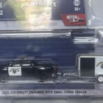 Chevrolet Silverado 2023 avec remorque police 1/64° Greenlight
