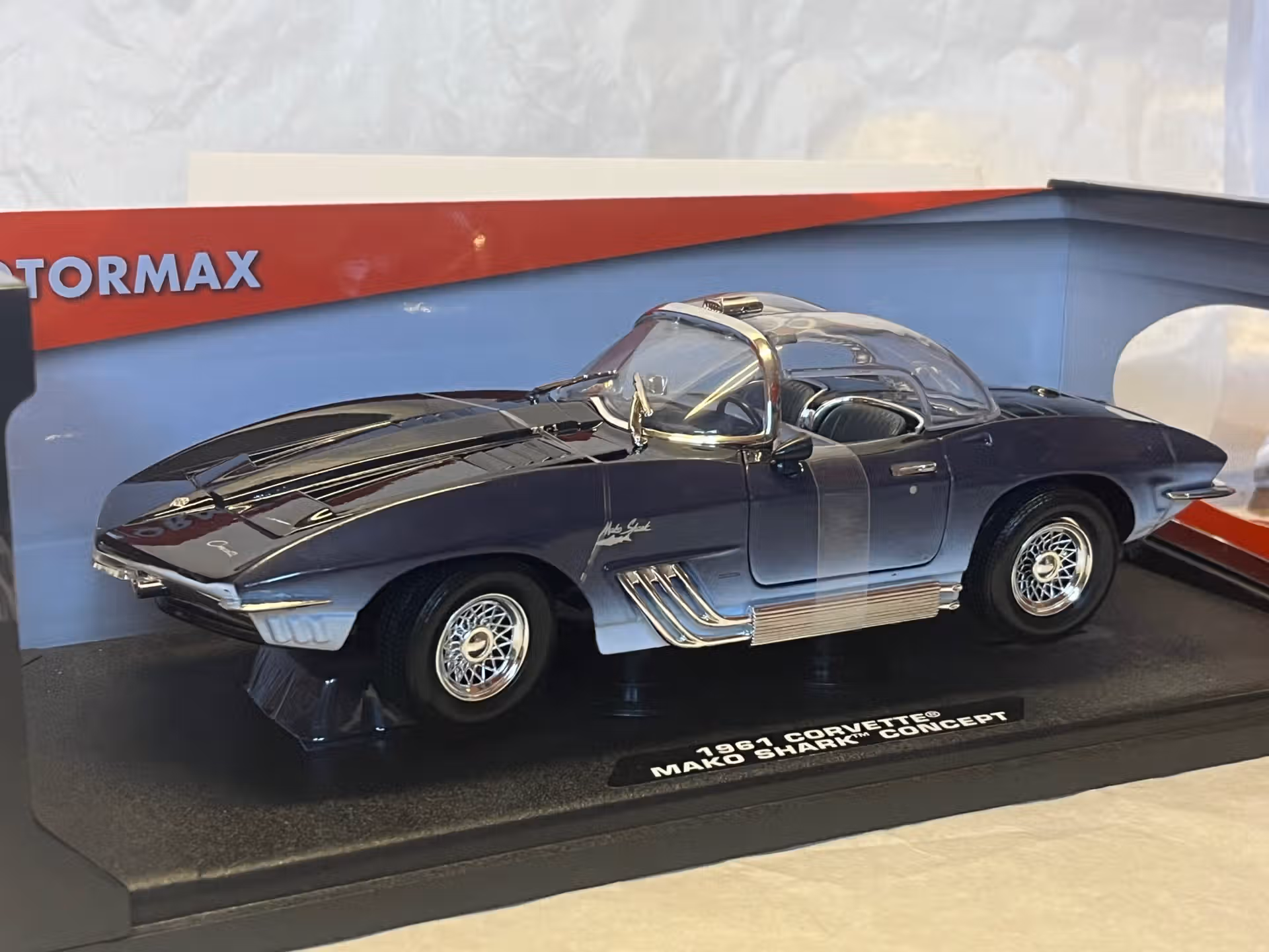 Chevrolet Corvette Mako Shark 1961 1/18° Motormax