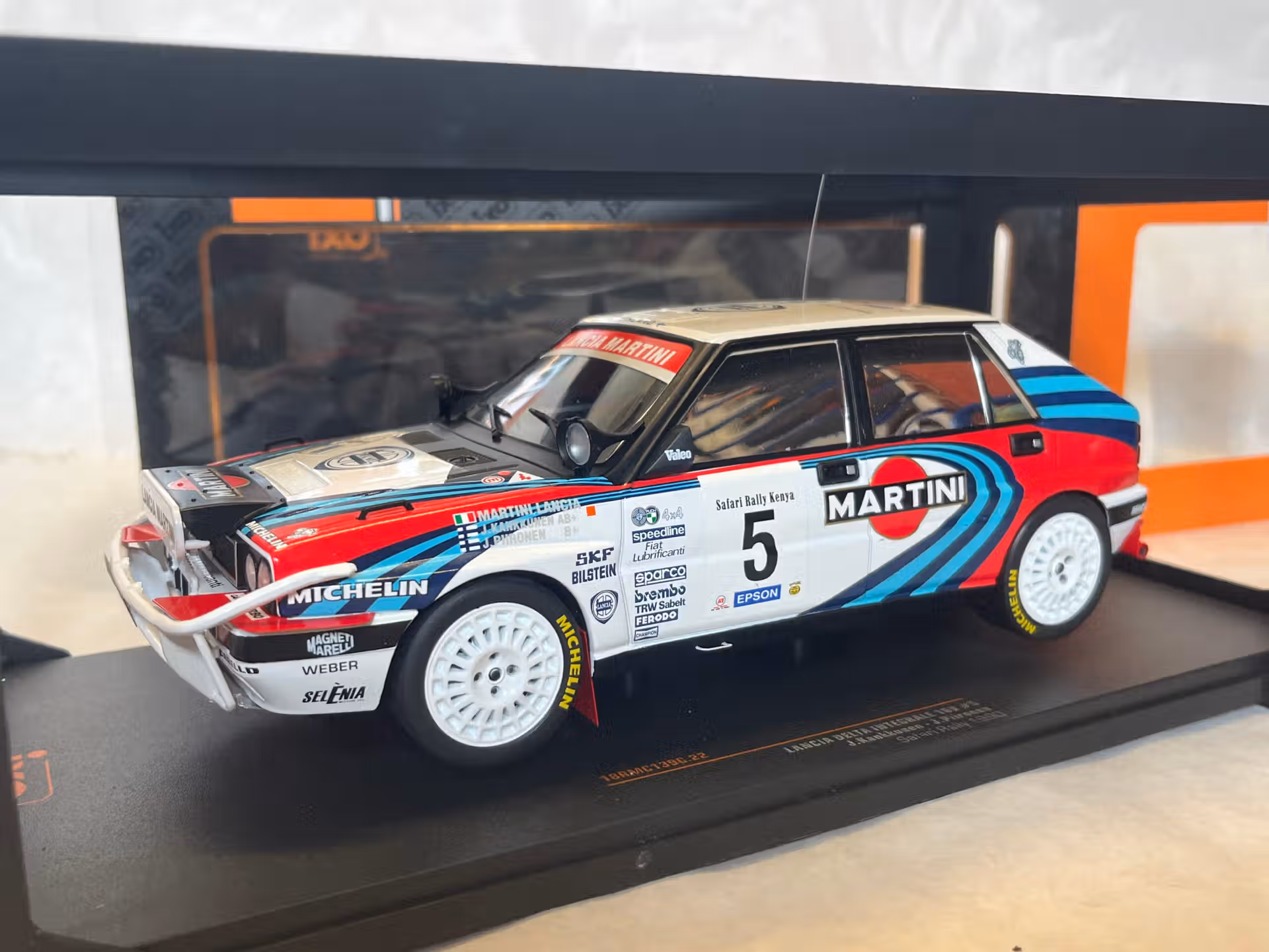Lancia Delta intégrale Safari Rallye 1990 Kankkunen IXO 1/18°