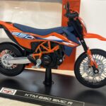 Moto KTM 690 SMC R Maisto 1/12