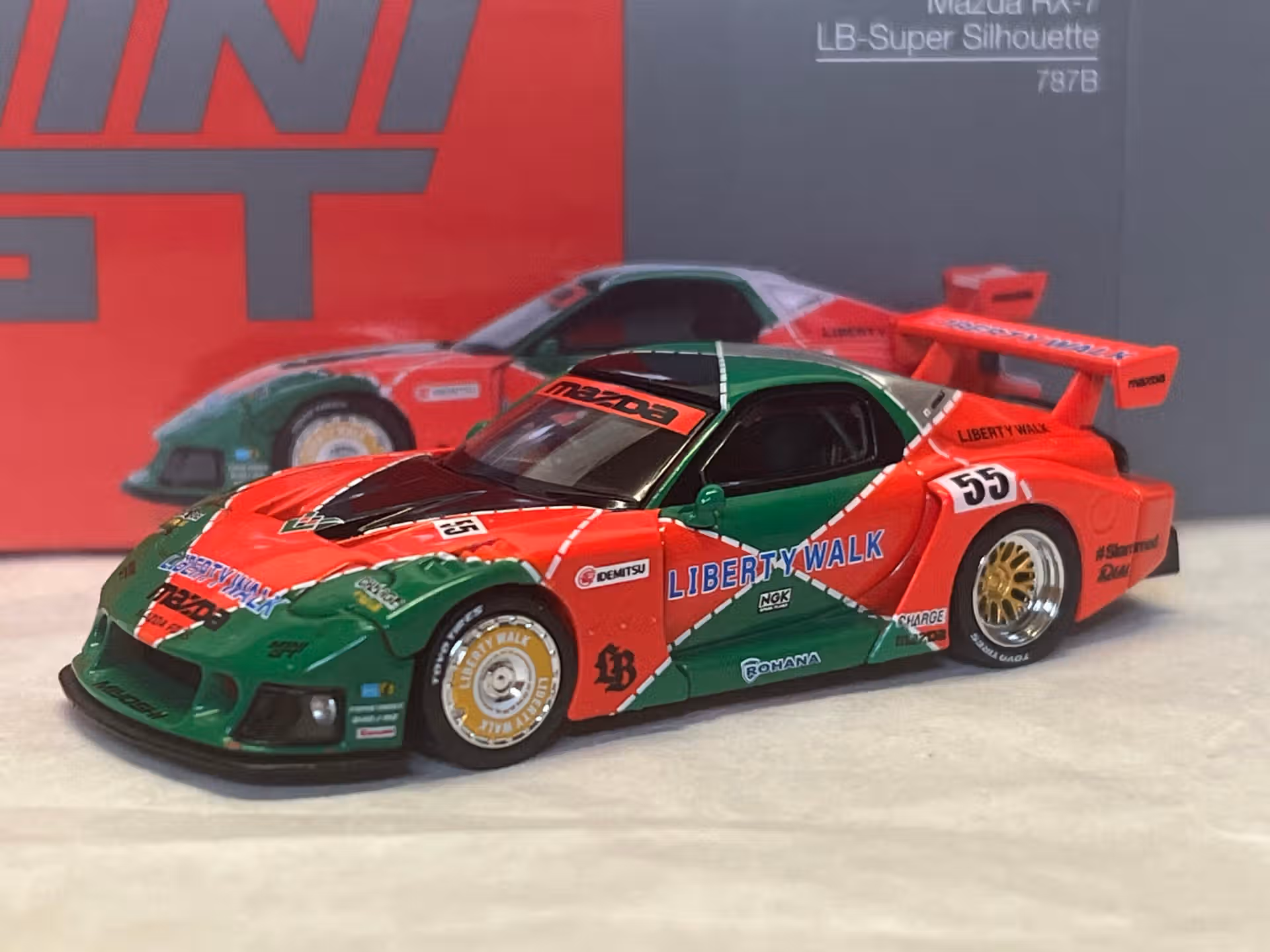Mazda RX7 LB-super silhouette déco 787B Le Mans MiniGt 1/64°