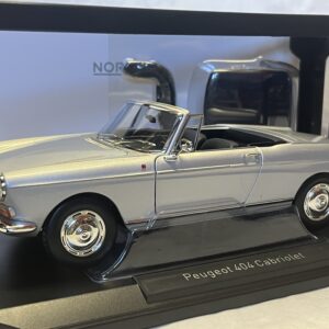Peugeot 404 Cabriolet 1967 Norev 1/18°
