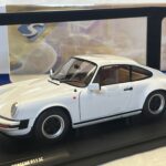Porsche 911 930 3.0 SC 1974 1/18° Solido