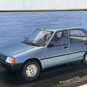 Peugeot 205 bleu 5 portes 1984 MCG 1/18