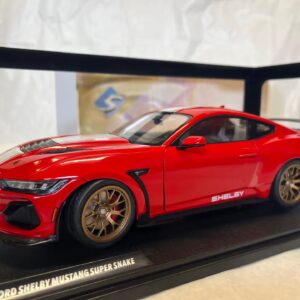 Ford Mustang Super Snake 2024 1/18° Solido